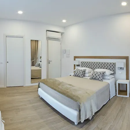 ゲストハウス Dea 4*